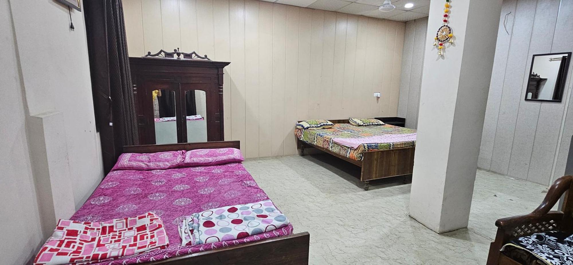Kashi Shree Apartment พาราณสี ภายนอก รูปภาพ