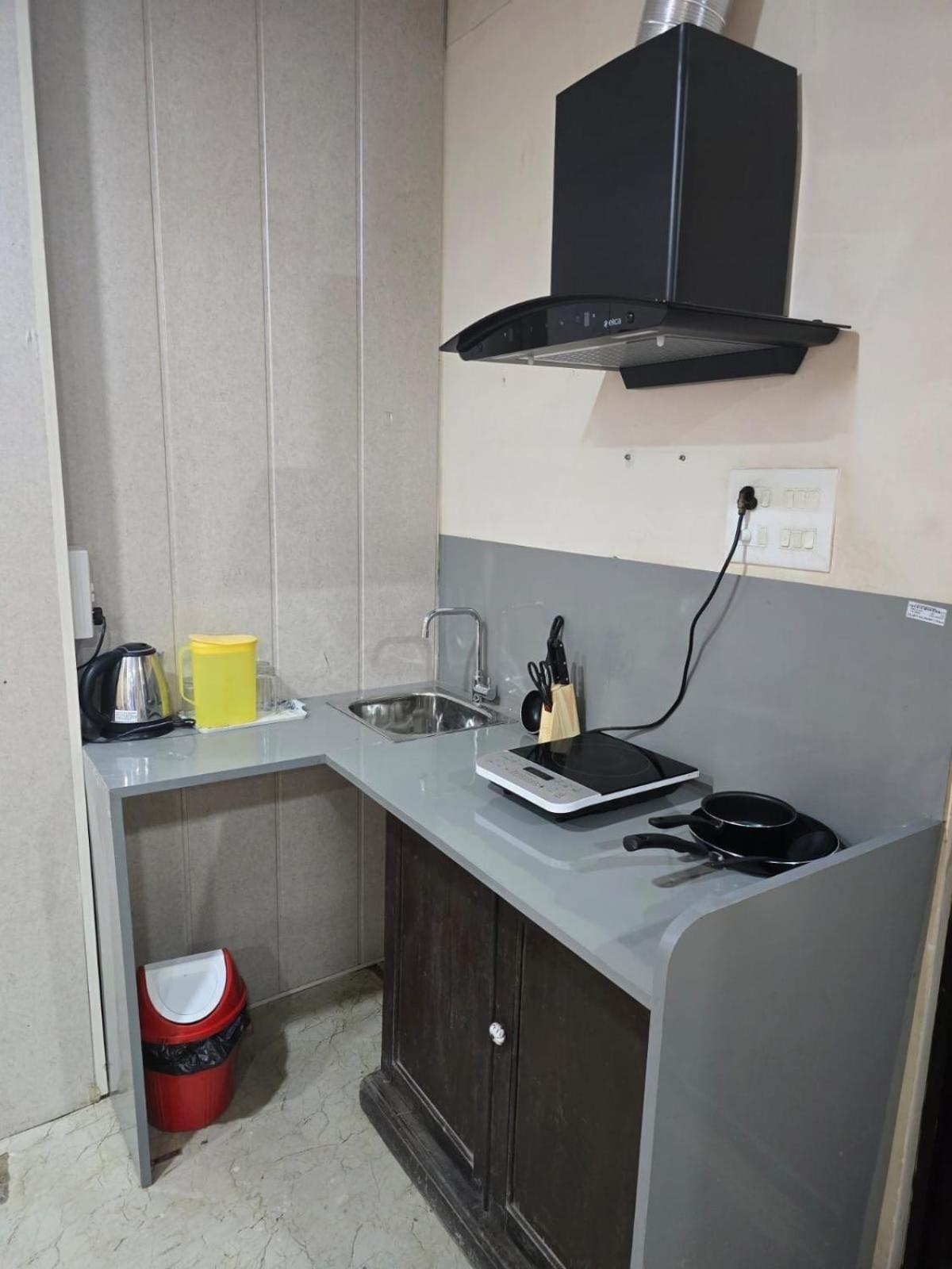 Kashi Shree Apartment พาราณสี ภายนอก รูปภาพ